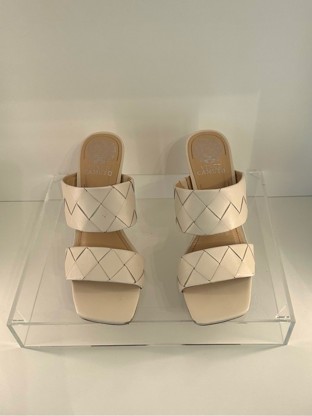Vince Camuto Candiala Sandal Heels Womens Bone Napa Beige Leather. Size 7M - Picture 2 of 12